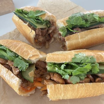 Le’s Banh Mi - Cafes Near Me - Honolulu, Hawaii Le’s Banh Mi - Cafes Near Me - Honolulu, Hawaii