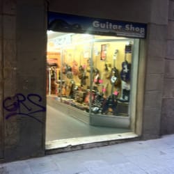 vintage guitar shop