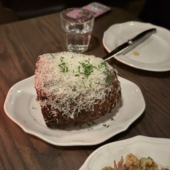 Donna's - garlic bread - Italian Near Me - Los Angeles, California Donna's - garlic bread - Italian Near Me - Los Angeles, California