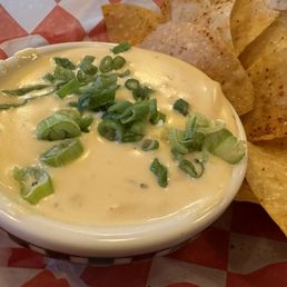 I love their queso and chips!!!