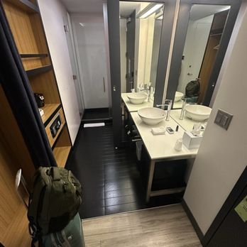 Aloft by Marriott Miami Doral - Bathroom - Hotels Near Me - Doral, Florida