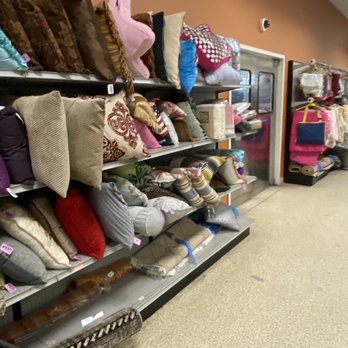 Goodwill Store & Donation Center - Community Service/Non-Profit Near Me - Fort Collins, Colorado Goodwill Store & Donation Center - Community Service/Non-Profit Near Me - Fort Collins, Colorado