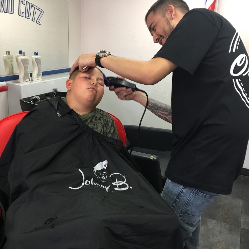 Diamond Cutz Barbershop - Barbers Near Me - El Centro, California Diamond Cutz Barbershop - Barbers Near Me - El Centro, California