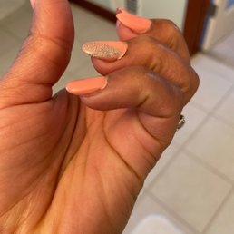 Detaching from the base and misshape Detaching from the base and misshape