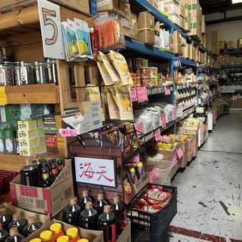 New Comback International - Inside New Comback International, San Leandro, CA. - Grocery Near Me - San Leandro, California New Comback International - Inside New Comback International, San Leandro, CA. - Grocery Near Me - San Leandro, California