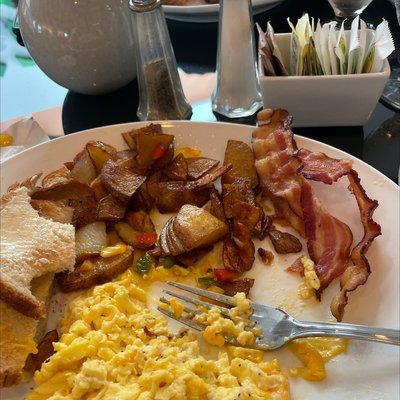 Café Pierre by null