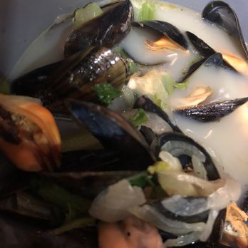 Pizza Napoli - Mussels in celery stock - Italian Near Me - Brussels, BRU