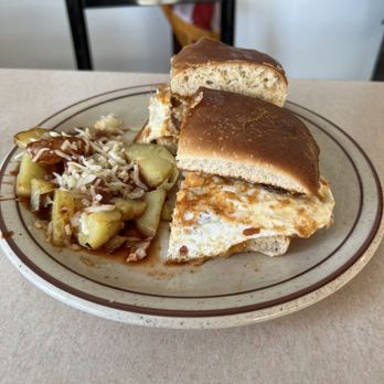 Es Que Market - Sandwiches Near Me - Albuquerque, New Mexico