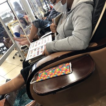 Hannah’s Nails & Spa - The water was hotttt not lukewarm love it!! - Nail Salons Near Me - Fredericksburg, Virginia