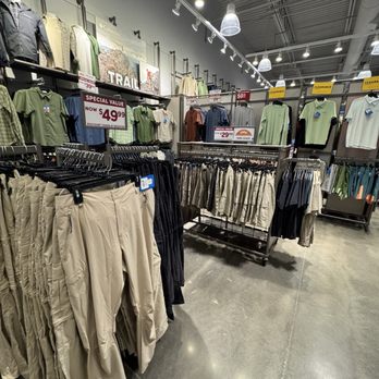 Columbia Factory Store - Shoe Stores Near Me - Antioch, Tennessee