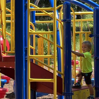 Sinnissippi Park - Big kids jungle gym. - Parks Near Me - Rockford, Illinois Sinnissippi Park - Big kids jungle gym. - Parks Near Me - Rockford, Illinois