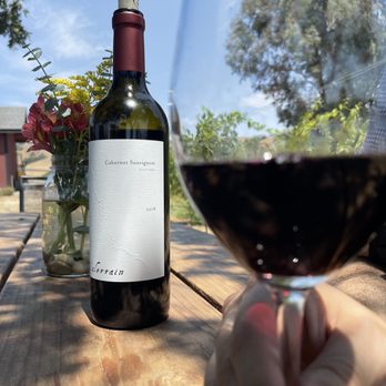 Calerrain Wines - Wine Tasting Room Near Me - Gilroy, California