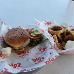 Big'z Burger Joint - Burger n onion rings.. onion rings needs to be crisper.