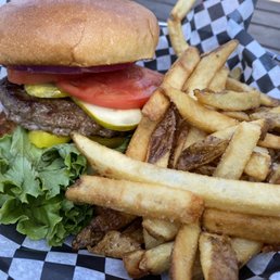 Classic burger, 1/3lb patty with garlic butter brioche buns