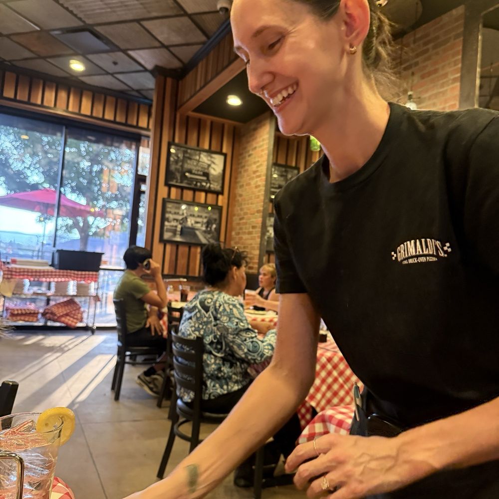 Grimaldi's Pizzeria - Waitress. - Pizza Near Me - Sparks, Nevada Grimaldi's Pizzeria - Waitress. - Pizza Near Me - Sparks, Nevada