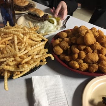 Bob's Bar & Grill - Loved the fries and cheese balls! - Sports Bars Near Me - Martinsburg, Nebraska