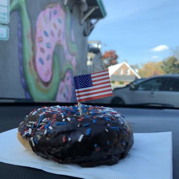Freddy Donuts - Veterans Day decorated donut - Desserts Near Me - Fredericksburg, Virginia