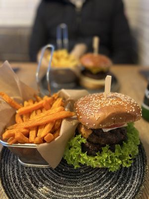 Moo Moo Steak & Burger Club by null