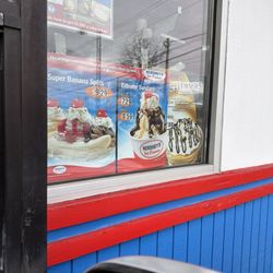 Sam's Ice Cream - Window choices