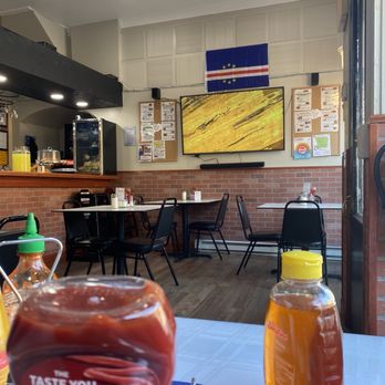 Izzy's Restaurant - Inside seating - Diners Near Me - New Bedford, Massachusetts