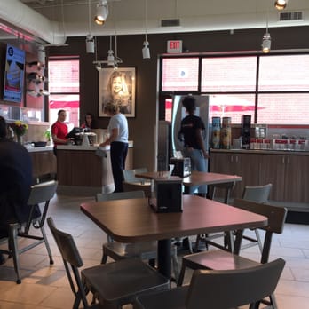 Burger 21 - Novi - Nice, simple decor - Burgers Near Me - Novi, Michigan