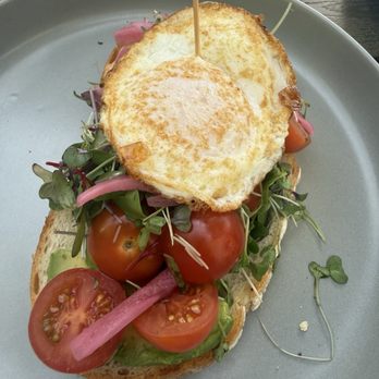 Parque 1055 - Avocado toast - Wine Bars Near Me - Santa Paula, California