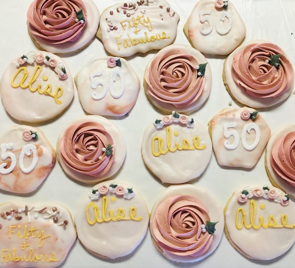 BABY CAKES BAKERY 25 Photos & 25 Reviews Bakeries 2106 Main St