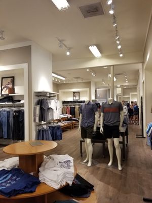 Banana Republic Factory Store