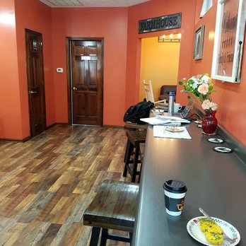Farm House Brew - central dining area - Coffee & Tea Near Me - Monrovia, Indiana