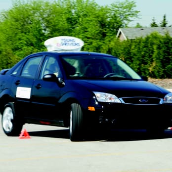 Young Drivers of Canada - Emergency maneuvers are done in-car with your instructor - Driving Schools Near Me - Hamilton, Ontario Young Drivers of Canada - Emergency maneuvers are done in-car with your instructor - Driving Schools Near Me - Hamilton, Ontario