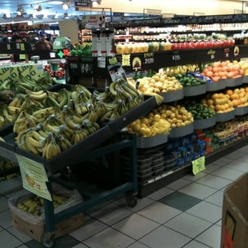 Hen House Supermarkets - a fruit section of a grocery store - Grocery Near Me - Fairway, Kansas Hen House Supermarkets - a fruit section of a grocery store - Grocery Near Me - Fairway, Kansas