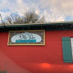 Bella Vida Yoga - Yoga with Ashford!