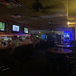 Aj's Sports Bar & Grill - Good-sized bar
