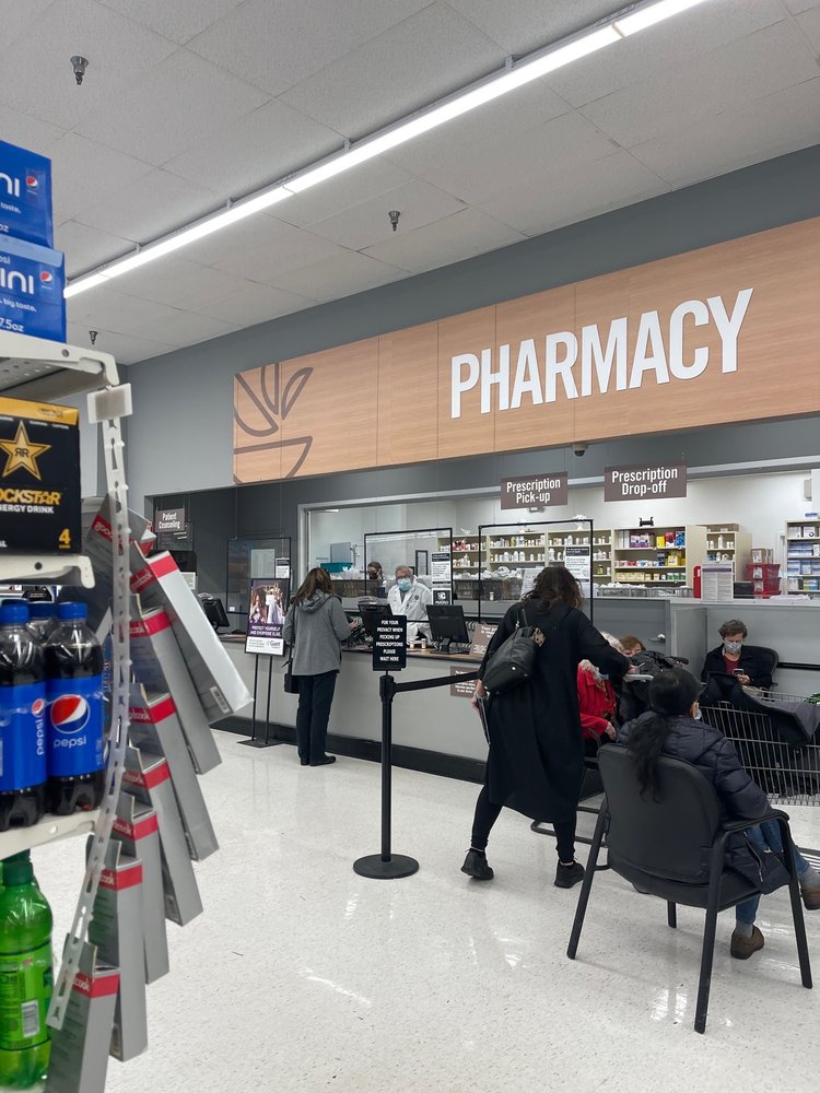 GIANT PHARMACY Updated September 2024 13 Reviews 18250 Flower