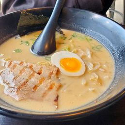 Tonkotsu ramen Tonkotsu ramen