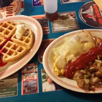 Cope's Knotty Pine Cafe - Hawaiian Omelette with waffle - Breakfast & Brunch Near Me - Bakersfield, California