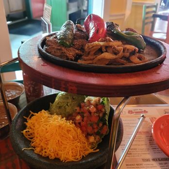 Lupe Tortilla Mexican Restaurant - 1 lb beef fajita - Mexican Near Me - Houston, Texas Lupe Tortilla Mexican Restaurant - 1 lb beef fajita - Mexican Near Me - Houston, Texas
