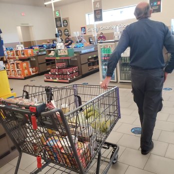ALDI - Soon as he saw me snap the photos after we politely told him his light wasn't on and we are confused - Grocery Near Me - Long Beach, California