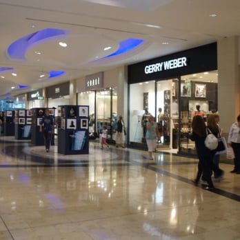 Dundrum Town Centre - Dundrum Town Centre - Shopping Centers Near Me - Dundrum, D Dundrum Town Centre - Dundrum Town Centre - Shopping Centers Near Me - Dundrum, D