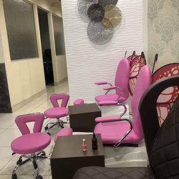 Fountain Nail Bar - Kid chairs - Nail Salons Near Me - El Paso, Texas