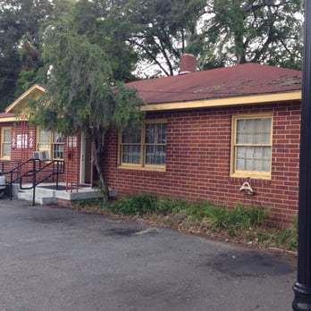 Seminole Barber Shop - The owner says that barbershop has been there for 75 years. - Barbers Near Me - Tallahassee, Florida Seminole Barber Shop - The owner says that barbershop has been there for 75 years. - Barbers Near Me - Tallahassee, Florida