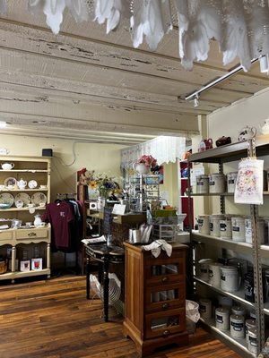 Columbia Kate's Teahouse by null