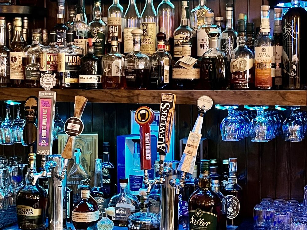 Blue Seafood & Spirits