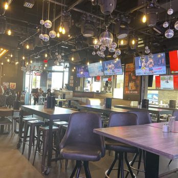 Lookout Tavern - Cocktail Bars Near Me - Phoenix, Arizona Lookout Tavern - Cocktail Bars Near Me - Phoenix, Arizona