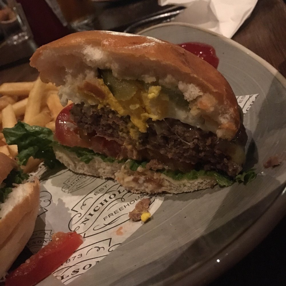 Nicholson's - Burger with fried egg - Pubs Near Me - London, XGL Nicholson's - Burger with fried egg - Pubs Near Me - London, XGL