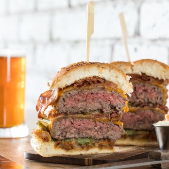 BBB Berlin - Burgers Near Me - Berlin, BE