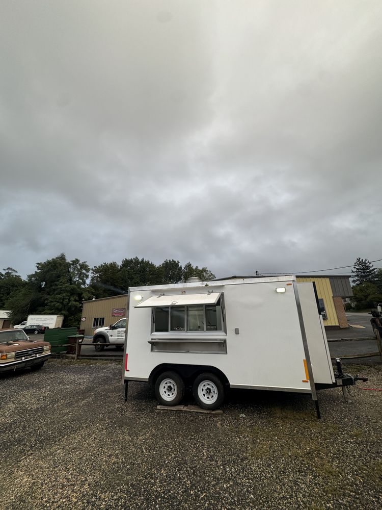 Jr Mi Patio Food Truck