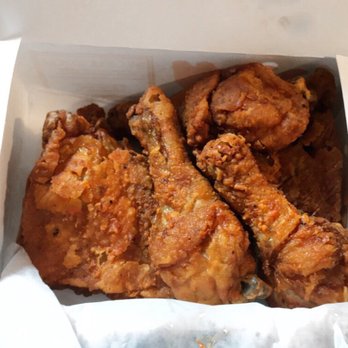Palace Fried Chicken - a box of fried chicken - Fast Food Near Me - Astoria, New York Palace Fried Chicken - a box of fried chicken - Fast Food Near Me - Astoria, New York