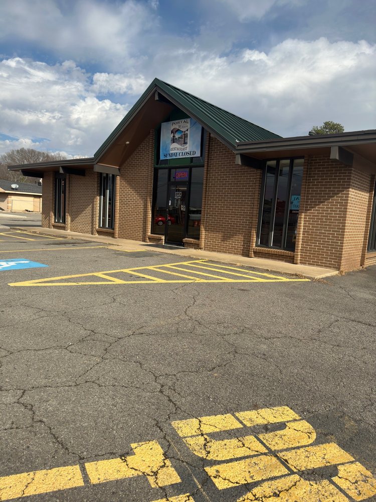 Portal Del Gusto Restaurant, Conway Roadtrippers