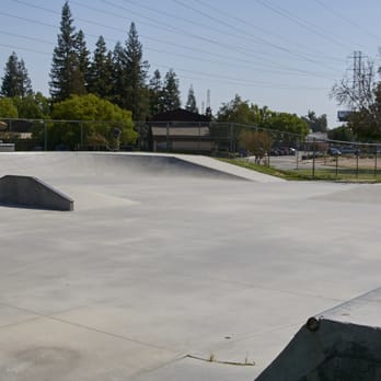 Beach Park - This is mostly a street park - Skate Parks Near Me - Bakersfield, California Beach Park - This is mostly a street park - Skate Parks Near Me - Bakersfield, California